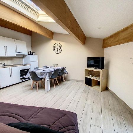 Le St Michel, T3 Clim Wifi Apartment Gigean Bagian luar foto